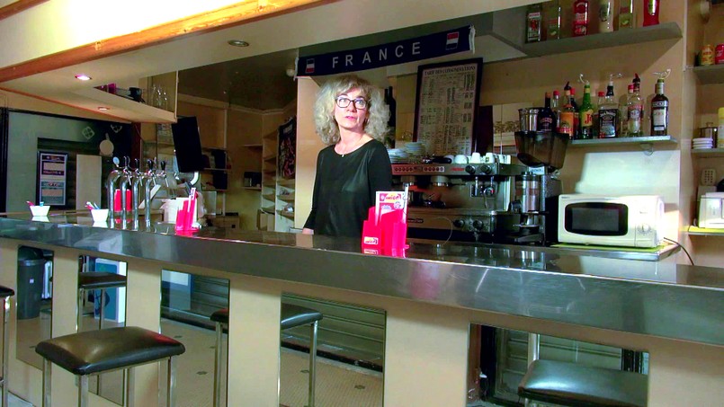 Isabelle, 42ans, patronne d un bar PMU !