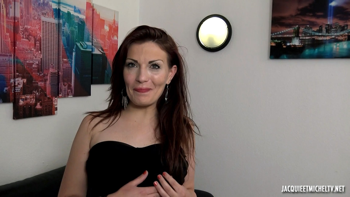 Cyann - Cyann, 26ans, vendeuse à Toulouse ! / Продавщица из Тулузы