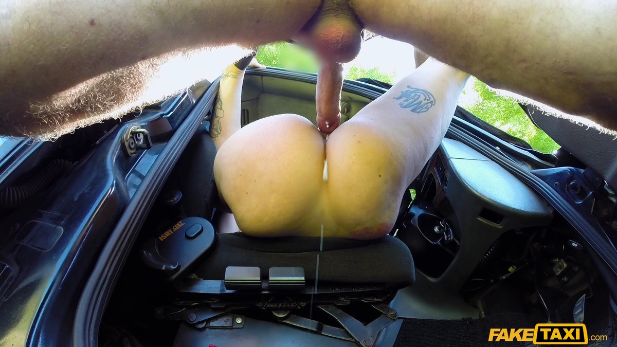 Nayomi Sharp - Driver Loves Hot Tight Dutch Pussy